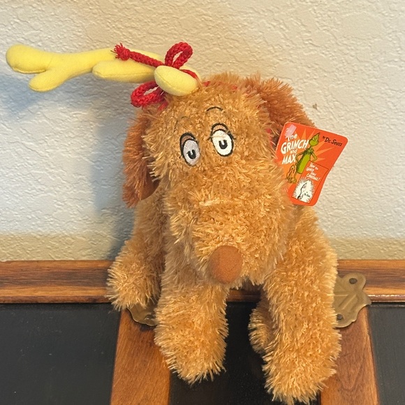 Dr. Seuss Other - Dr. Seuss Max Plush - Brown and Yellow